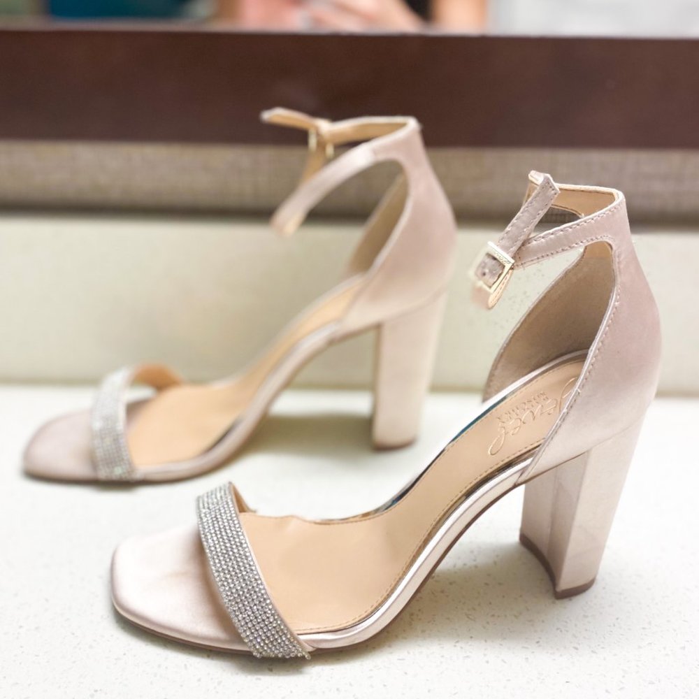 euc Badgley Mischka heels